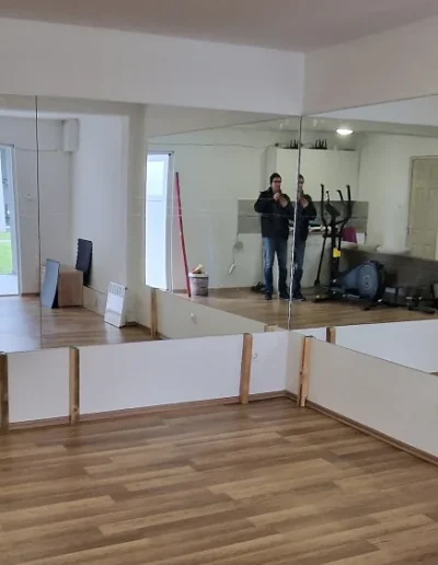 tükör készítés és beépítés