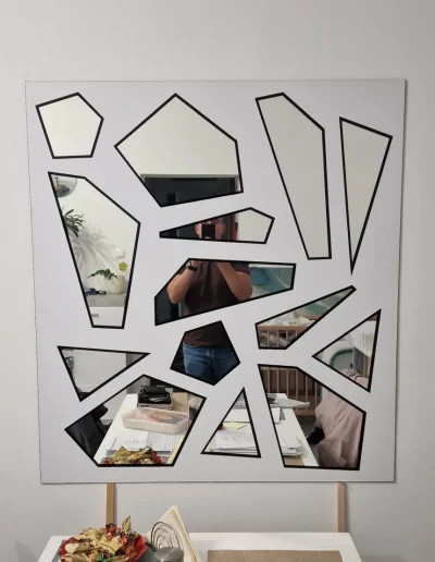 egyedi alakú tükrök