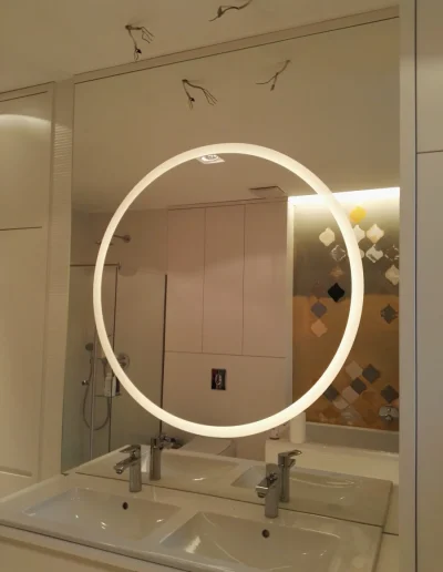 fürdőszobai tükör led világítással