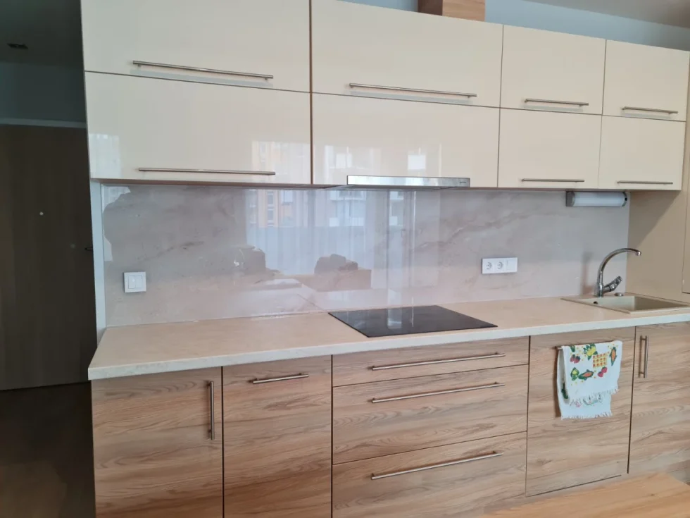 nyomtatott üveg konyhai hátfal