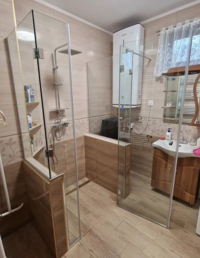 üveg zuhanykabin kis fürdőszobába