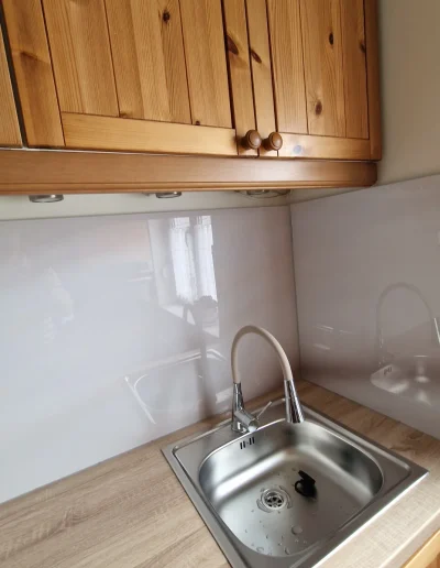 konyhai fali panel üveg fehér