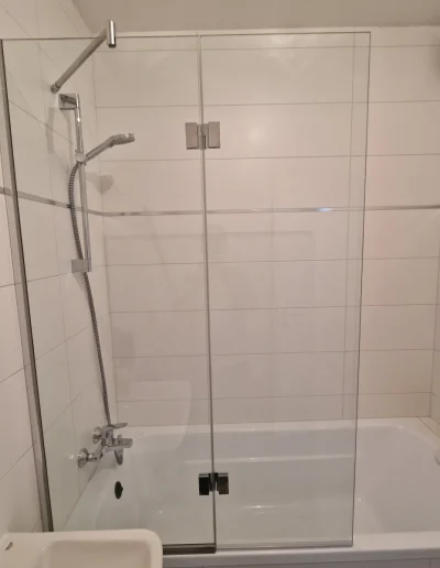üveg kádparaván
