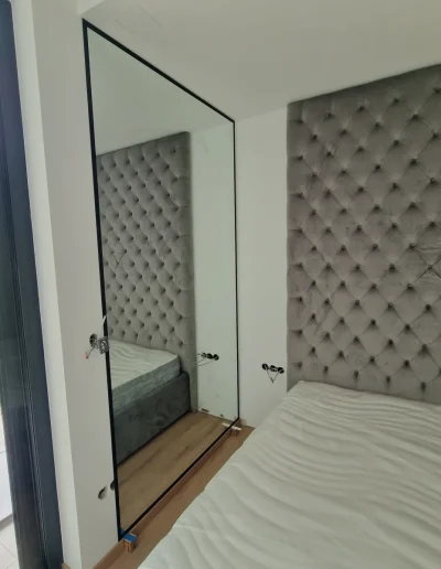 egyedi tükör vágása és ragasztása